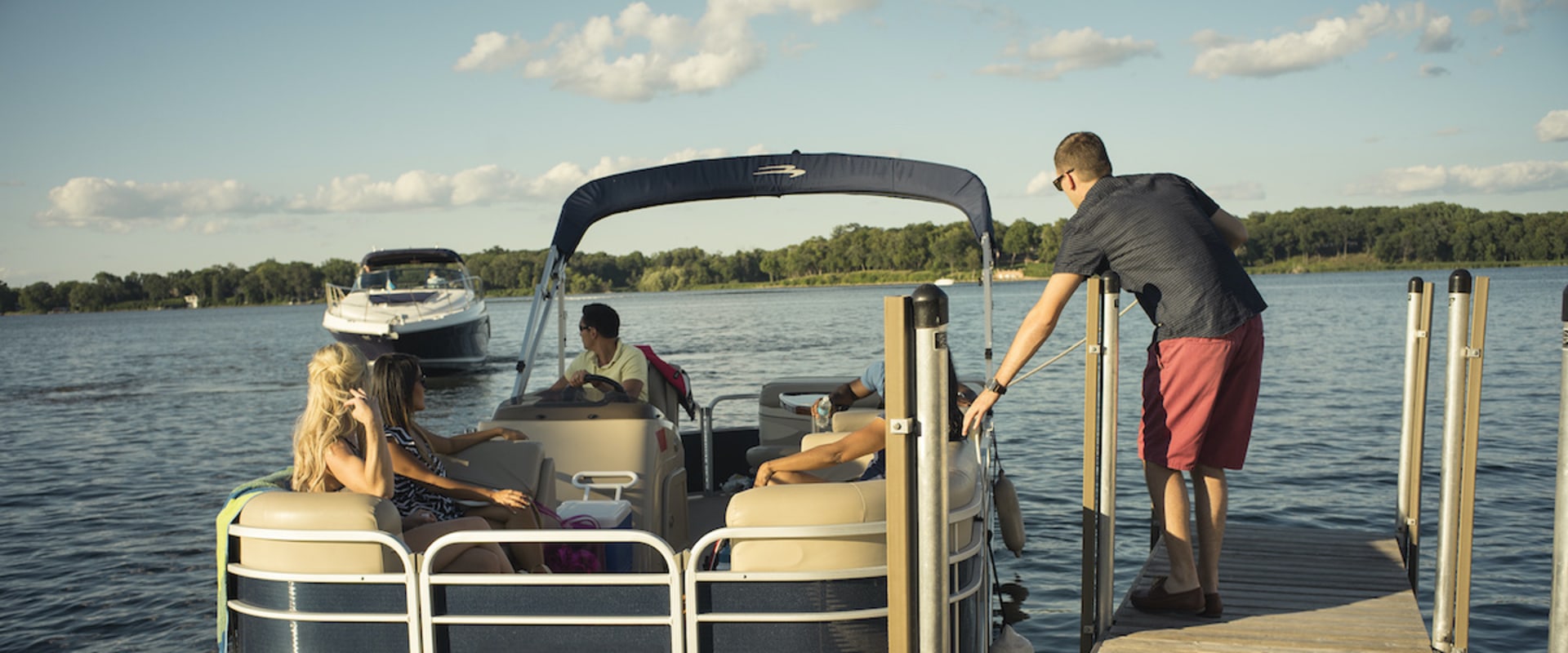 The Ultimate Guide to Docking Accessories for Side Winder Boats